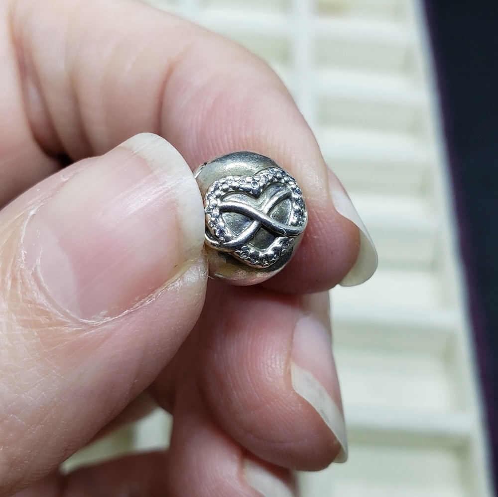 Pandora Infinity Heart Clip